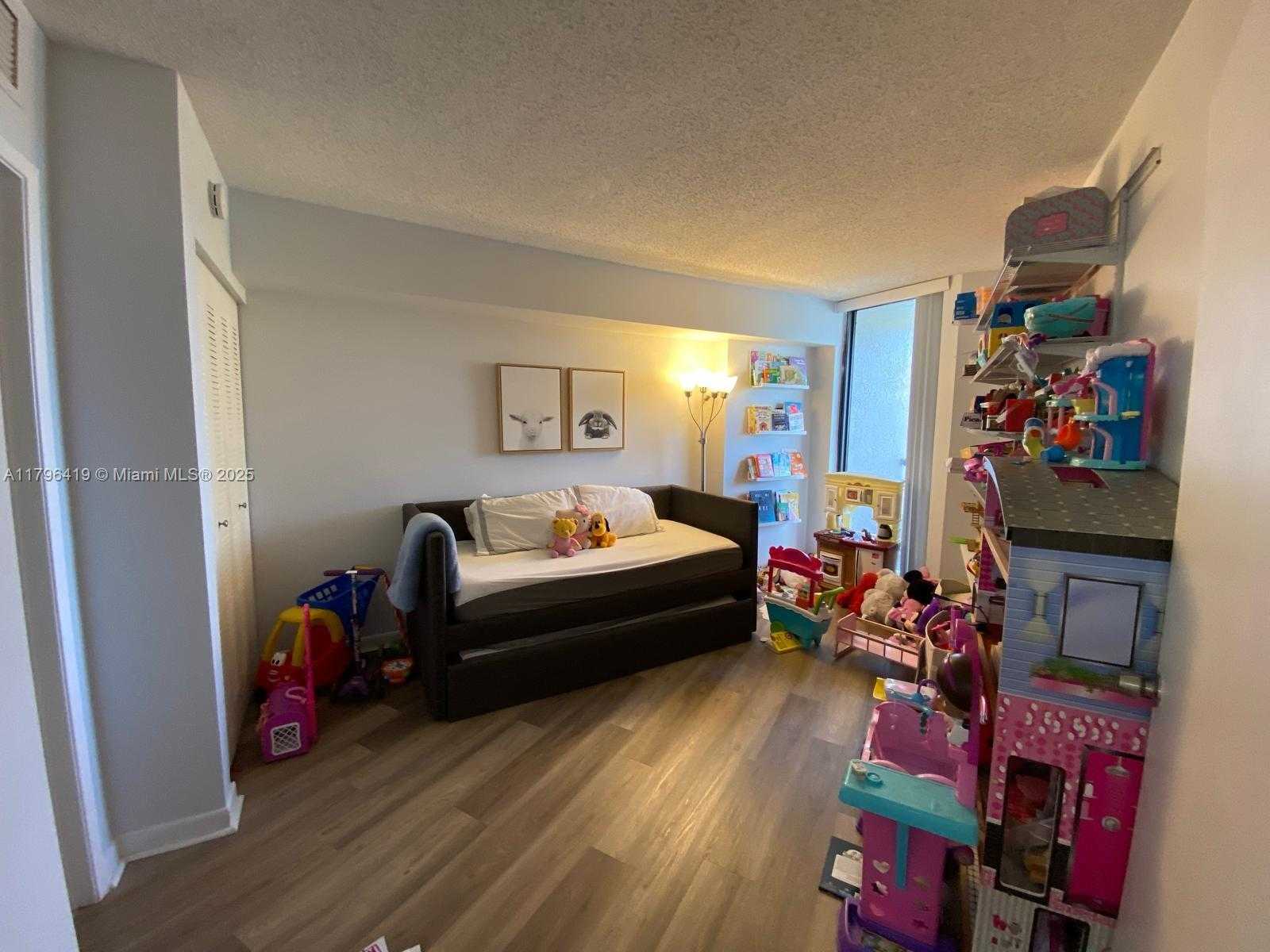 Small Image of 3300 NORTH EAST 191 ST #816, Aventura Number 13