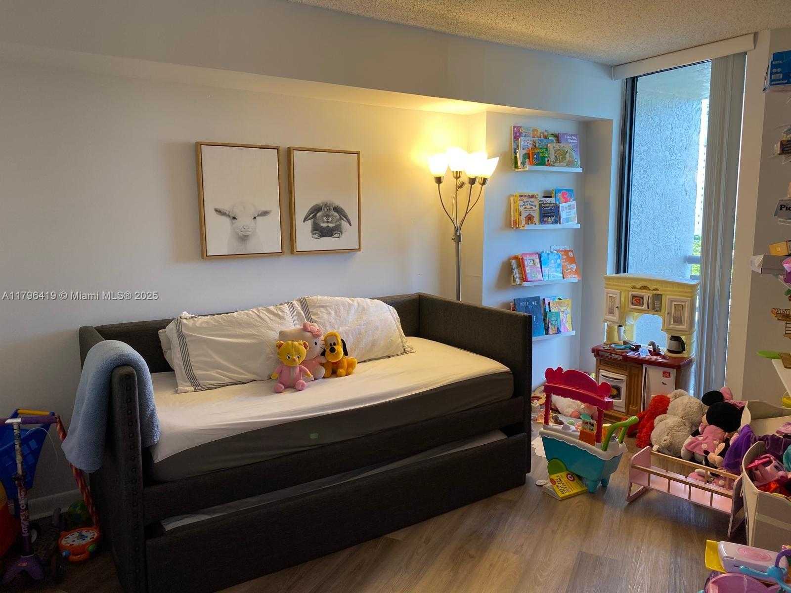 Small Image of 3300 NORTH EAST 191 ST #816, Aventura Number 16