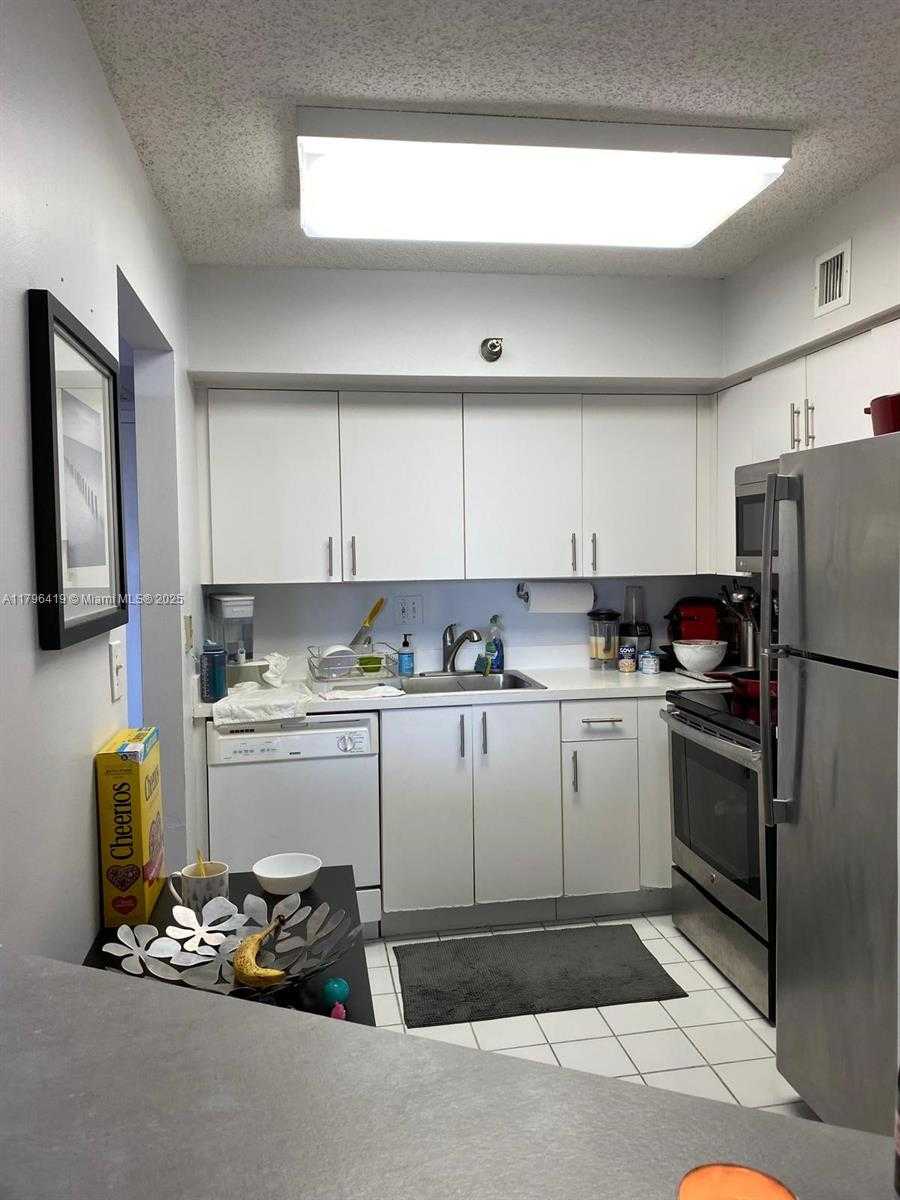 Small Image of 3300 NORTH EAST 191 ST #816, Aventura Number 18