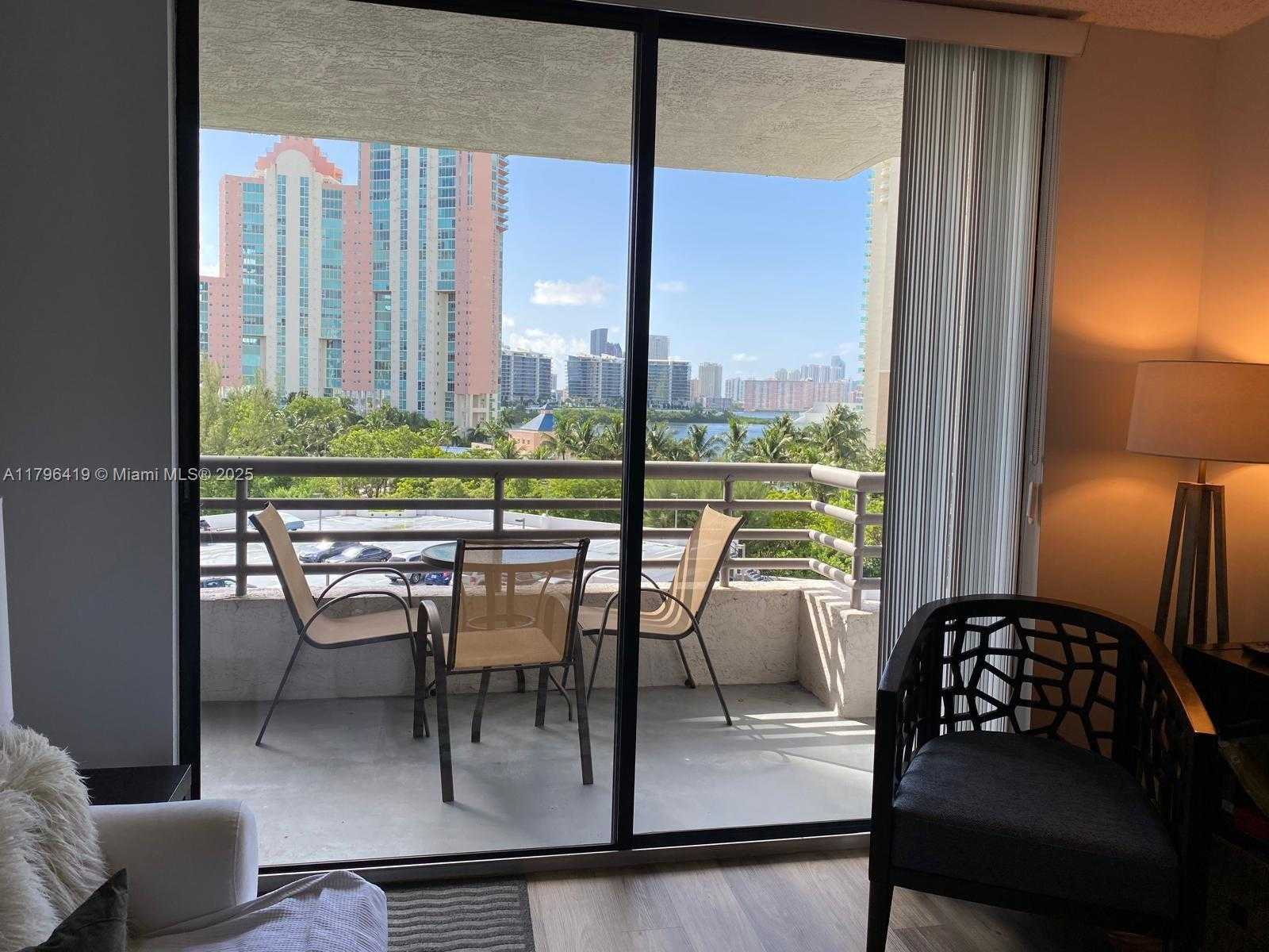 Small Image of 3300 NORTH EAST 191 ST #816, Aventura Number 6