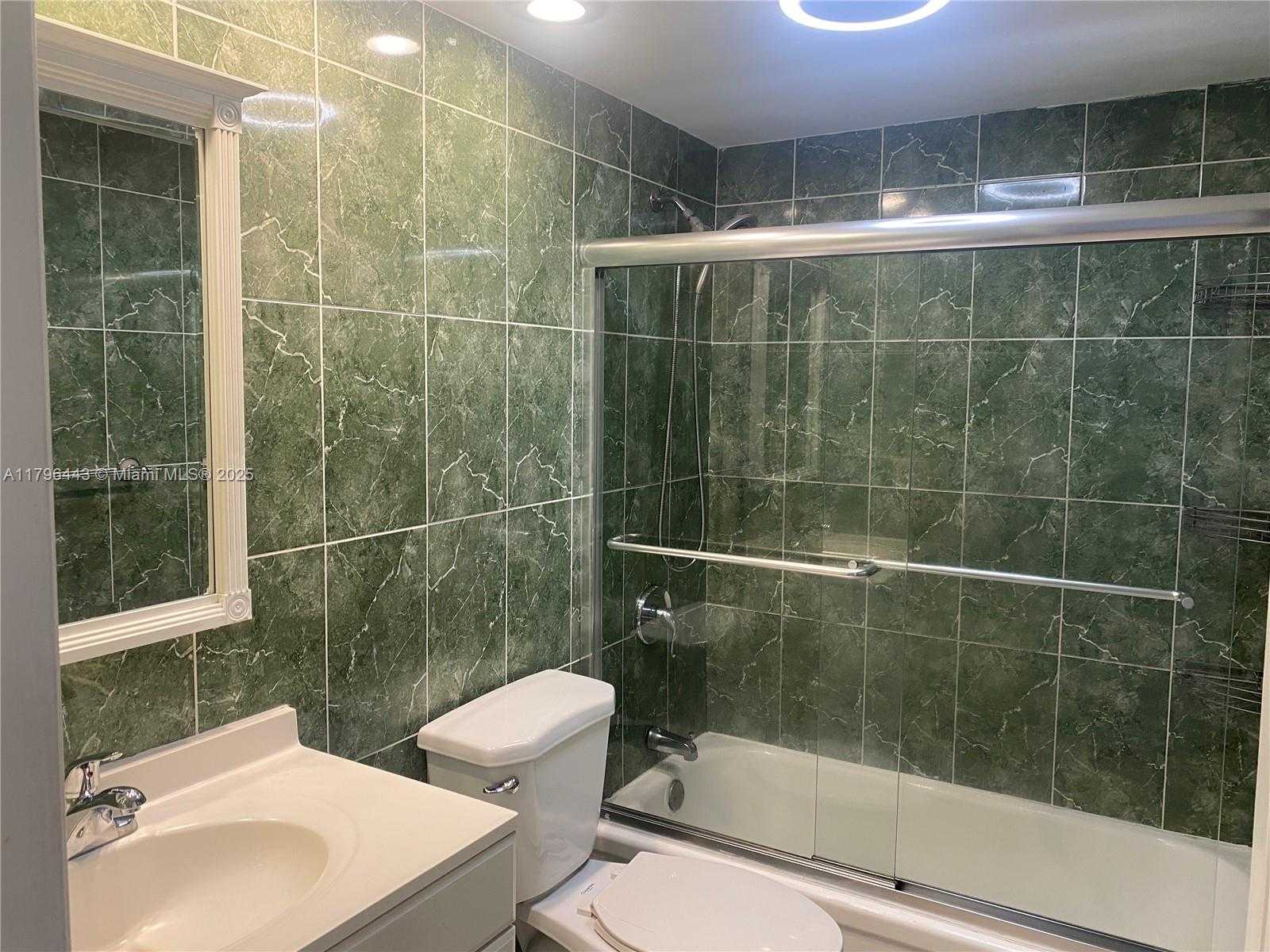 Small Image of 300 LAYNE BLVD #312, Hallandale Beach Number 12