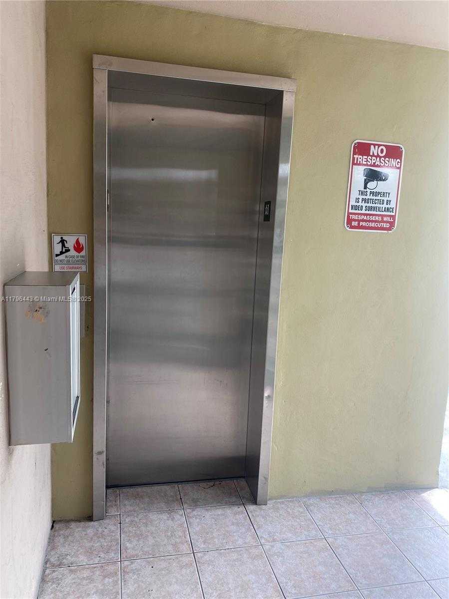 Small Image of 300 LAYNE BLVD #312, Hallandale Beach Number 23