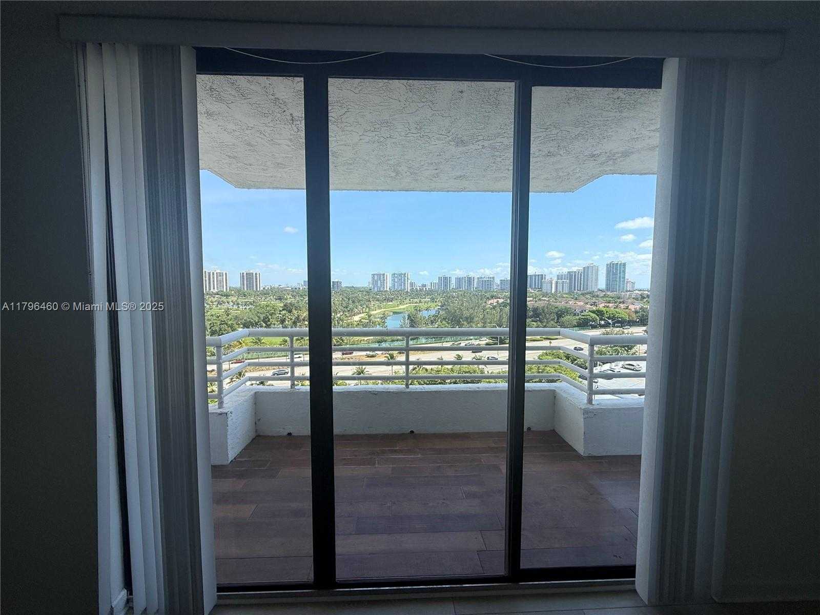 Small Image of 3300 NORTH EAST 192ND ST #1111, Aventura Number 4