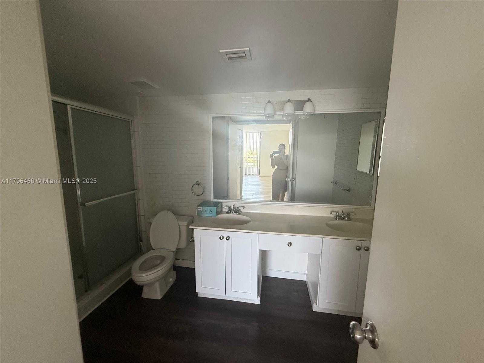 Small Image of 3300 NORTH EAST 192ND ST #1111, Aventura Number 6