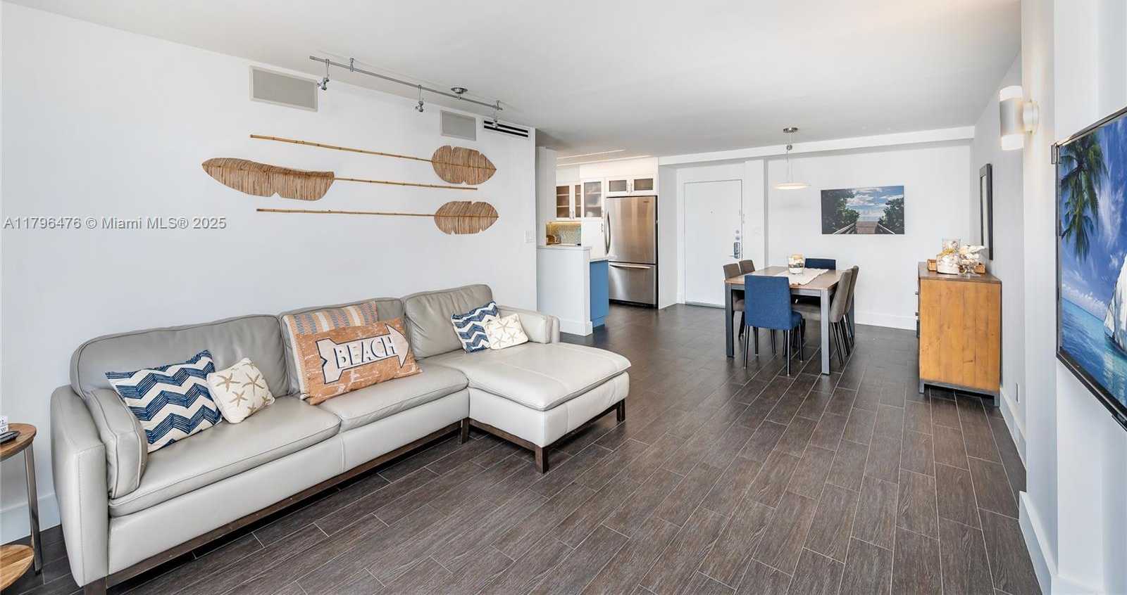 Small Image of 4301 COLLINS AVE #1003, Miami Beach Number 22