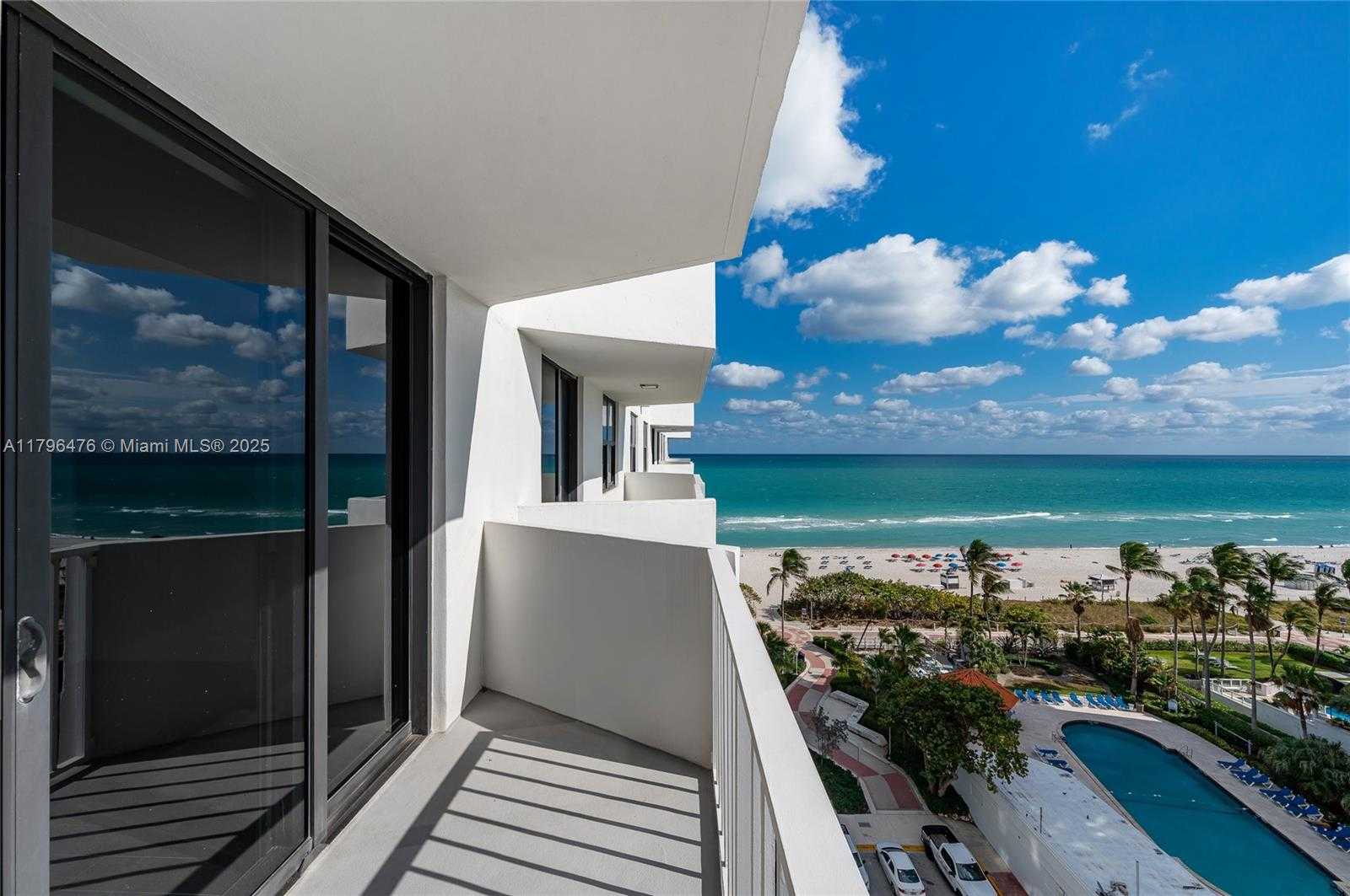 Small Image of 4301 COLLINS AVE #1003, Miami Beach Number 25