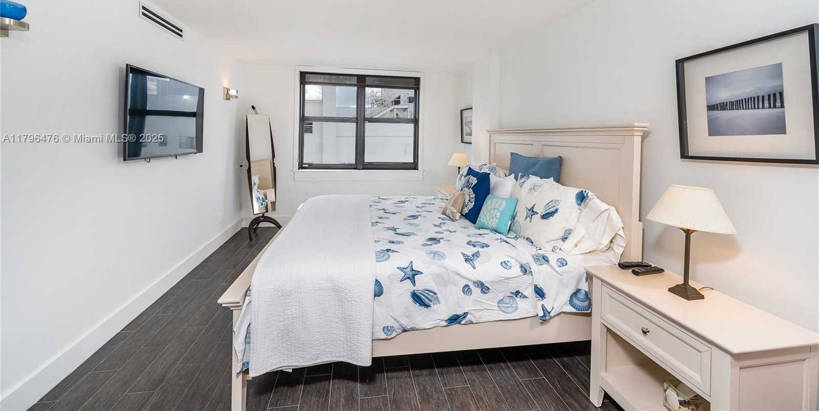 Small Image of 4301 COLLINS AVE #1003, Miami Beach Number 5