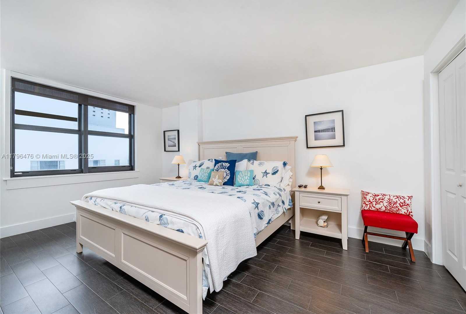 Small Image of 4301 COLLINS AVE #1003, Miami Beach Number 7