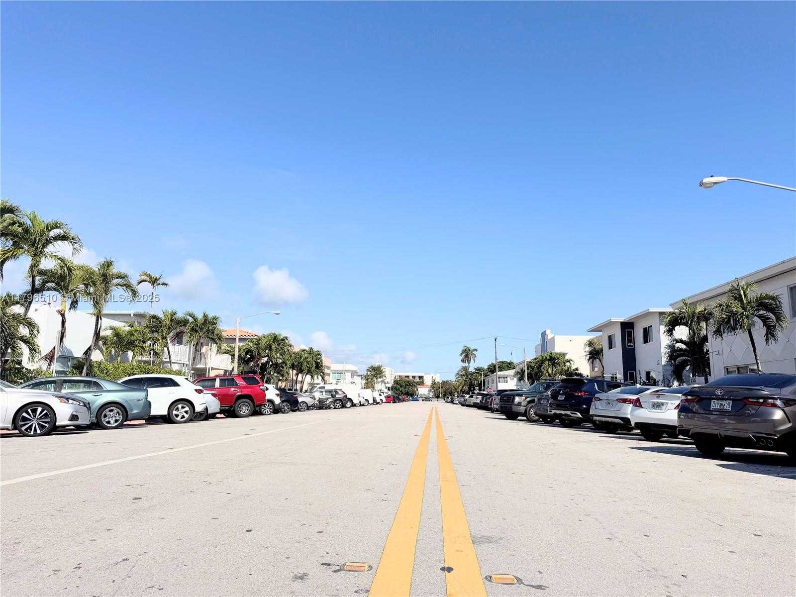 Small Image of 7325 BYRON AVE #3, Miami Beach Number 7