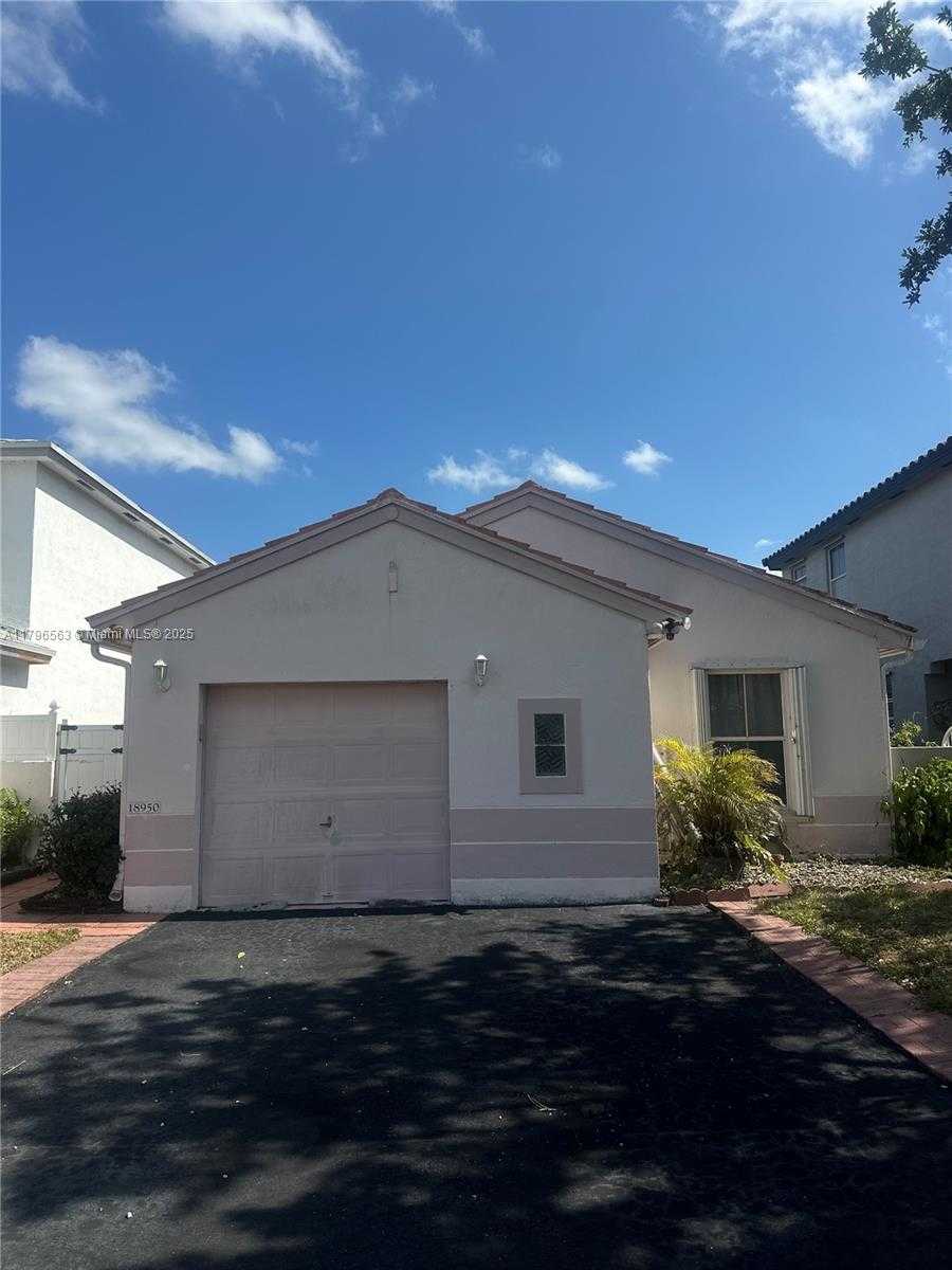 Small Image of 18950 NORTH WEST 22ND ST, Pembroke Pines Number 29
