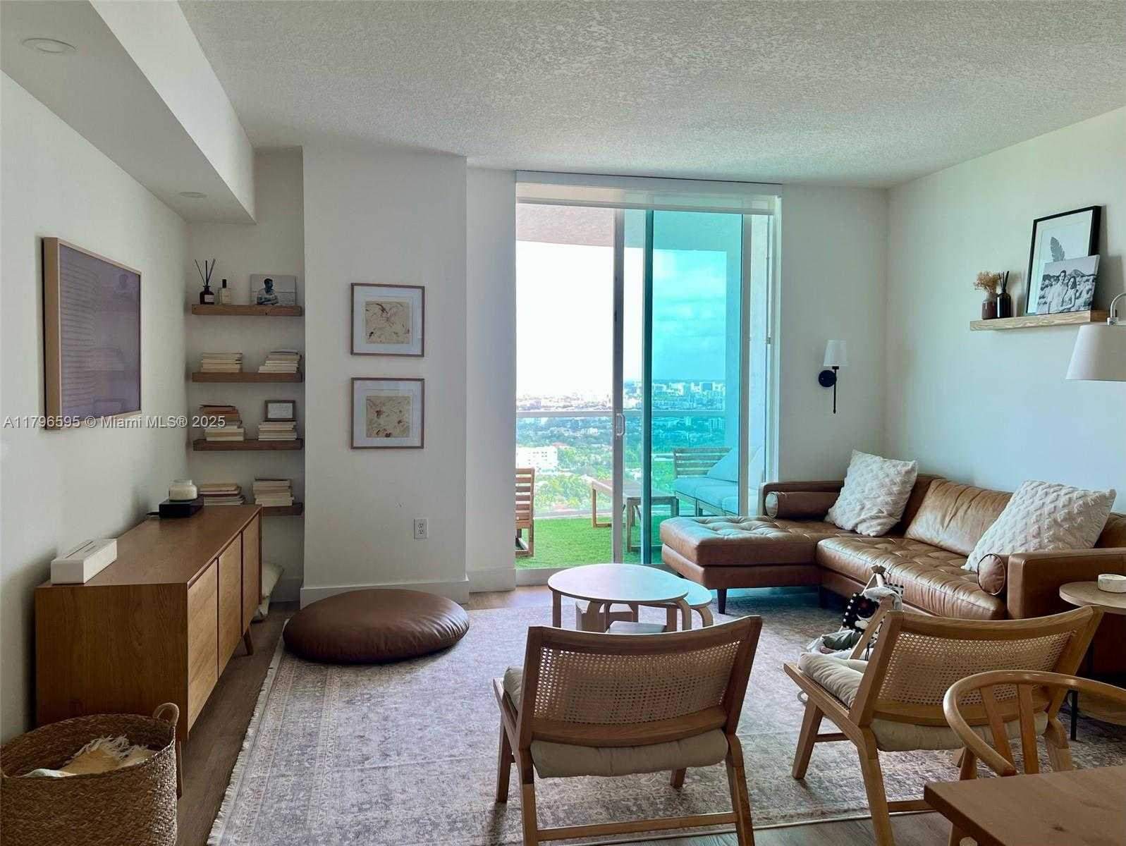 Small Image of 2101 BRICKELL AVE #3208, Miami Number 9