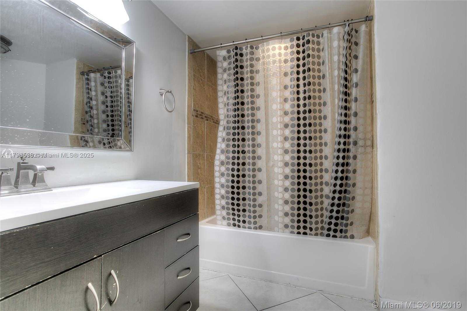 Small Image of 9711 FONTAINEBLEAU BLVD #D102, Miami Number 11