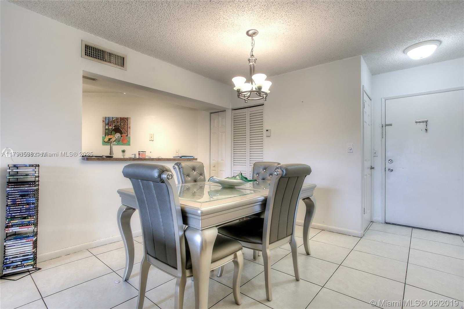 Small Image of 9711 FONTAINEBLEAU BLVD #D102, Miami Number 6