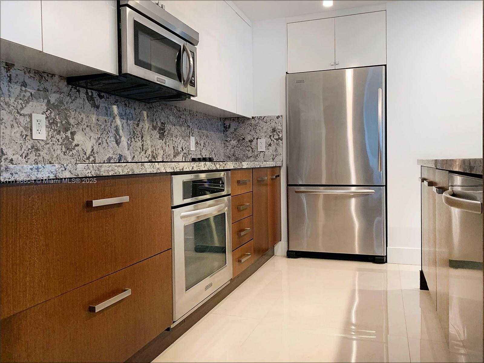 Small Image of 7935 EAST DR #804, North Bay Village Number 10