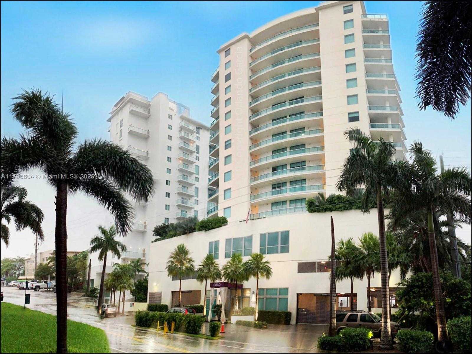Small Image of 7935 EAST DR #804, North Bay Village Number 5
