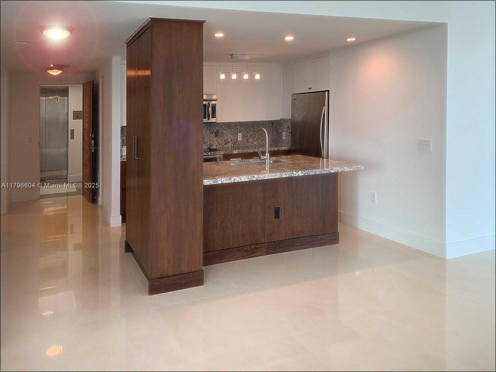 Small Image of 7935 EAST DR #804, North Bay Village Number 9