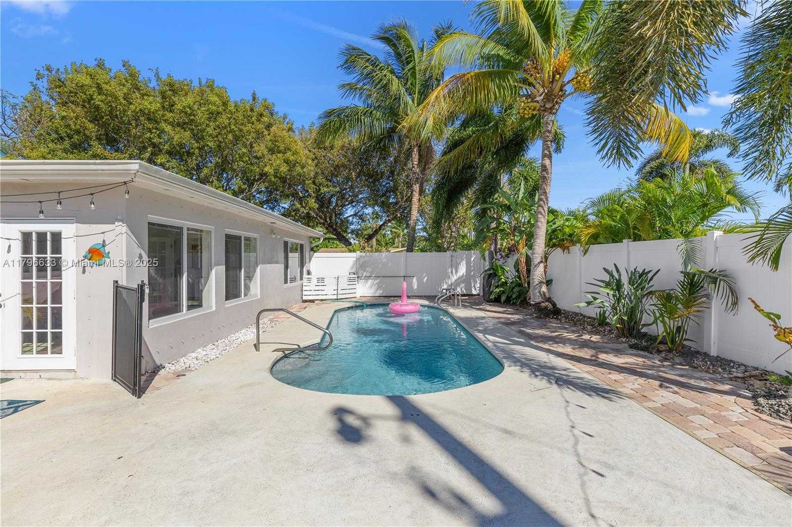 Small Image of 1116 SOUTH EAST 13TH CT, Deerfield Beach Number 17