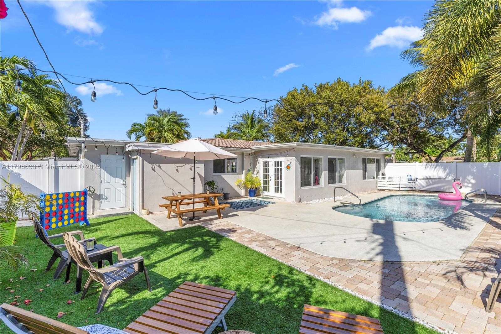 Small Image of 1116 SOUTH EAST 13TH CT, Deerfield Beach Number 21