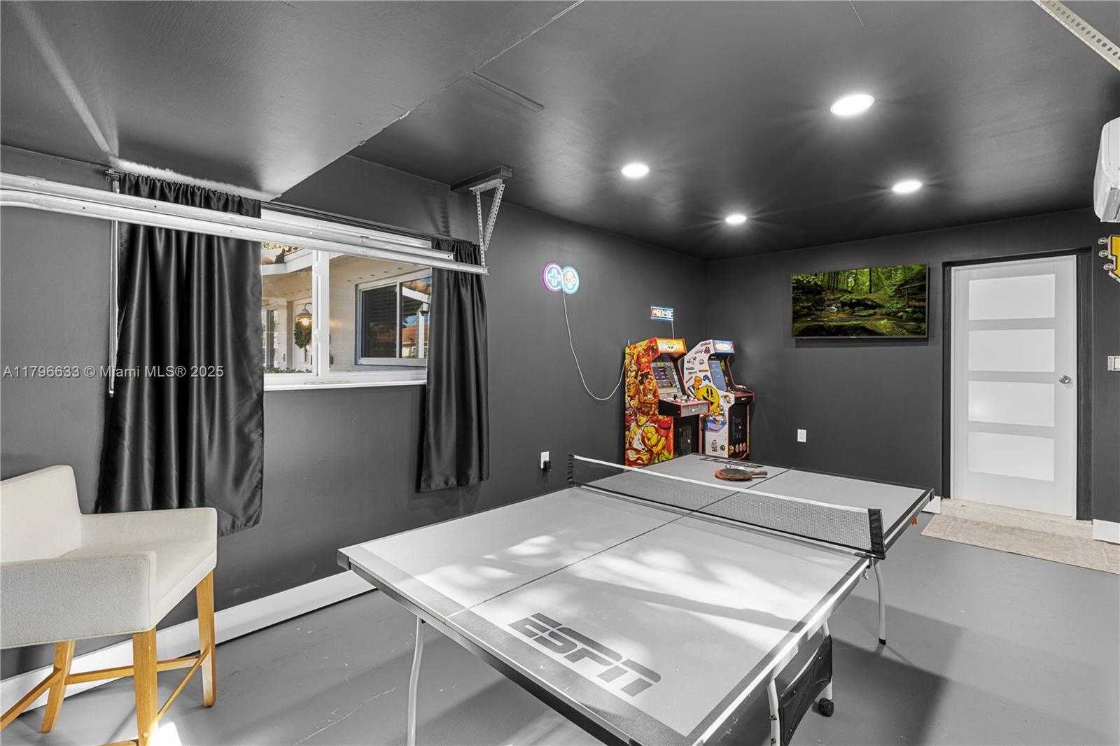 Small Image of 1116 SOUTH EAST 13TH CT, Deerfield Beach Number 23