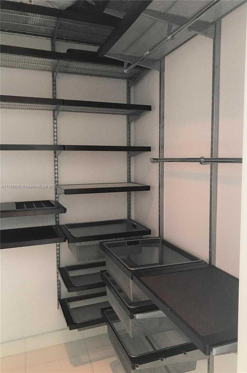 Small Image of 601 NORTH EAST 36TH ST #1511, Miami Number 21