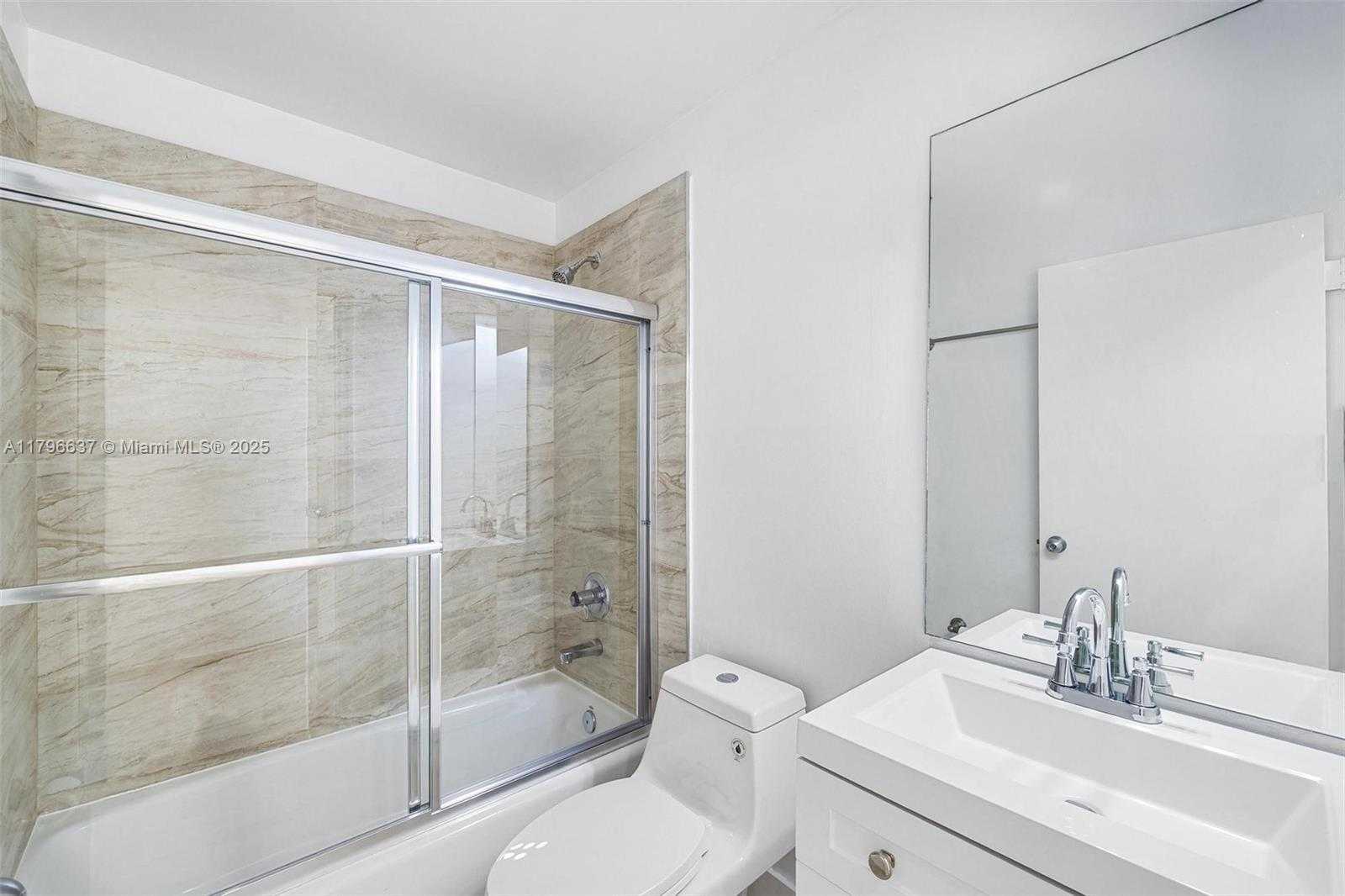 Small Image of 888 BRICKELL KEY DR #2010, Miami Number 20