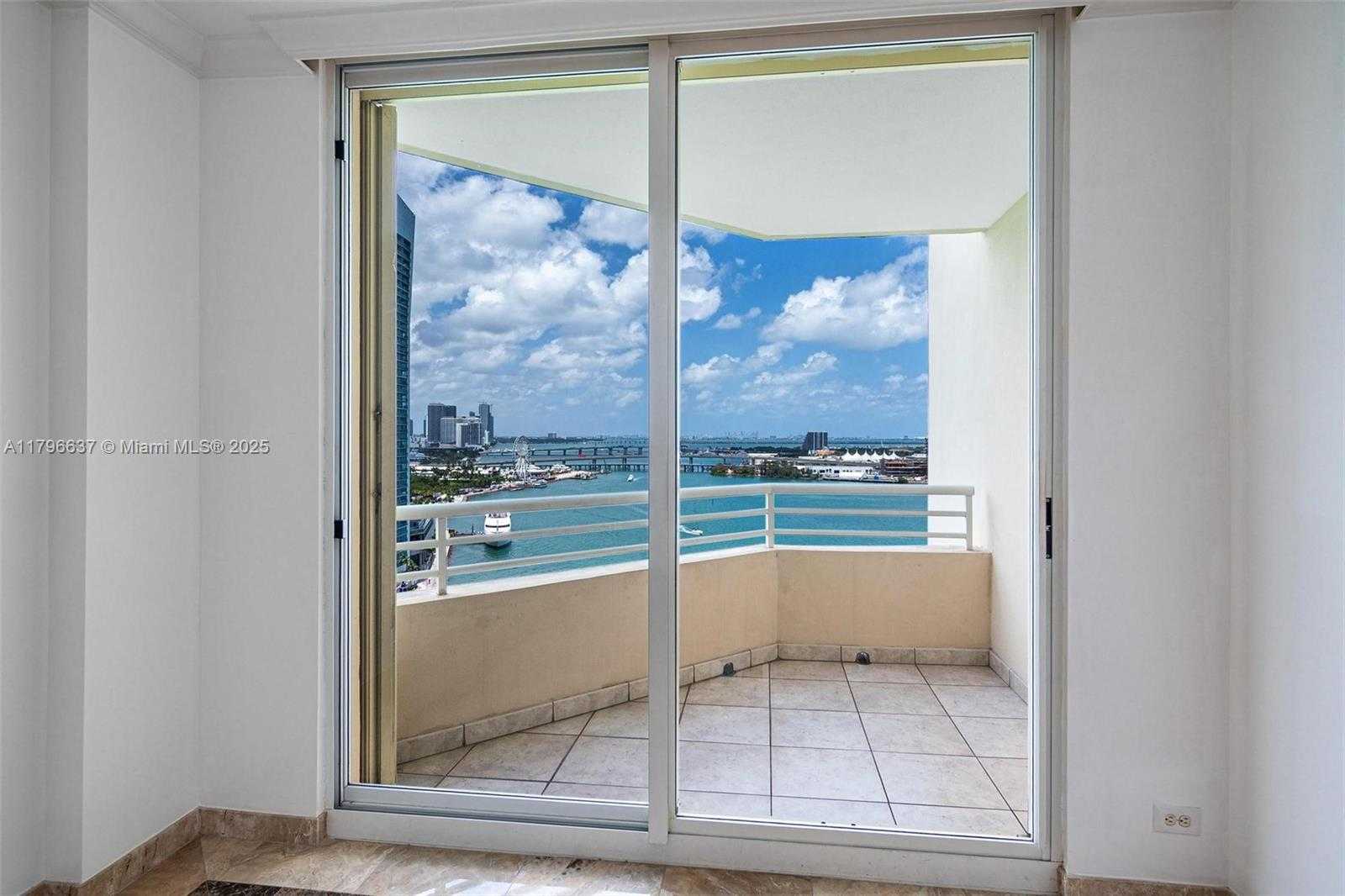 Small Image of 888 BRICKELL KEY DR #2010, Miami Number 31