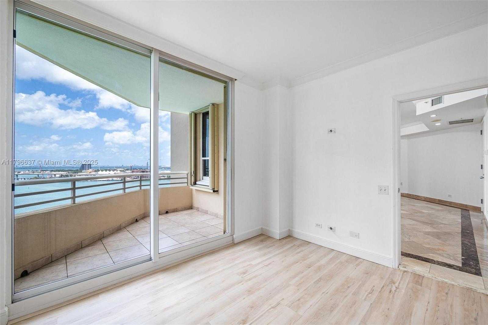 Small Image of 888 BRICKELL KEY DR #2010, Miami Number 32