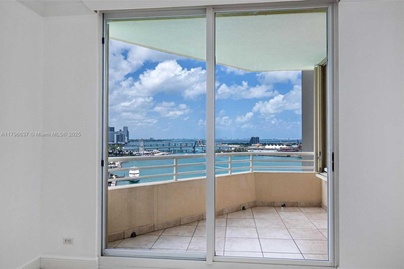 Small Image of 888 BRICKELL KEY DR #2010, Miami Number 35