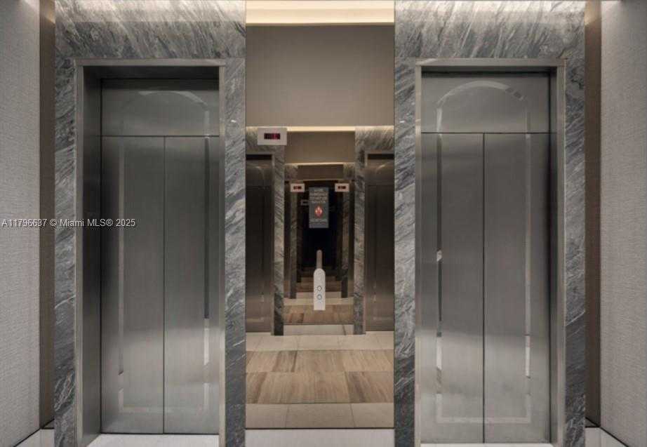 Small Image of 888 BRICKELL KEY DR #2010, Miami Number 6