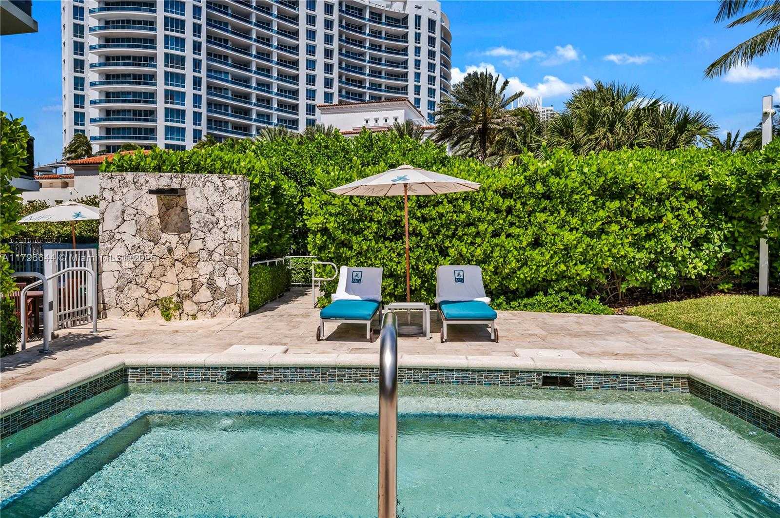 Small Image of 5875 COLLINS AVE #1504, Miami Beach Number 12