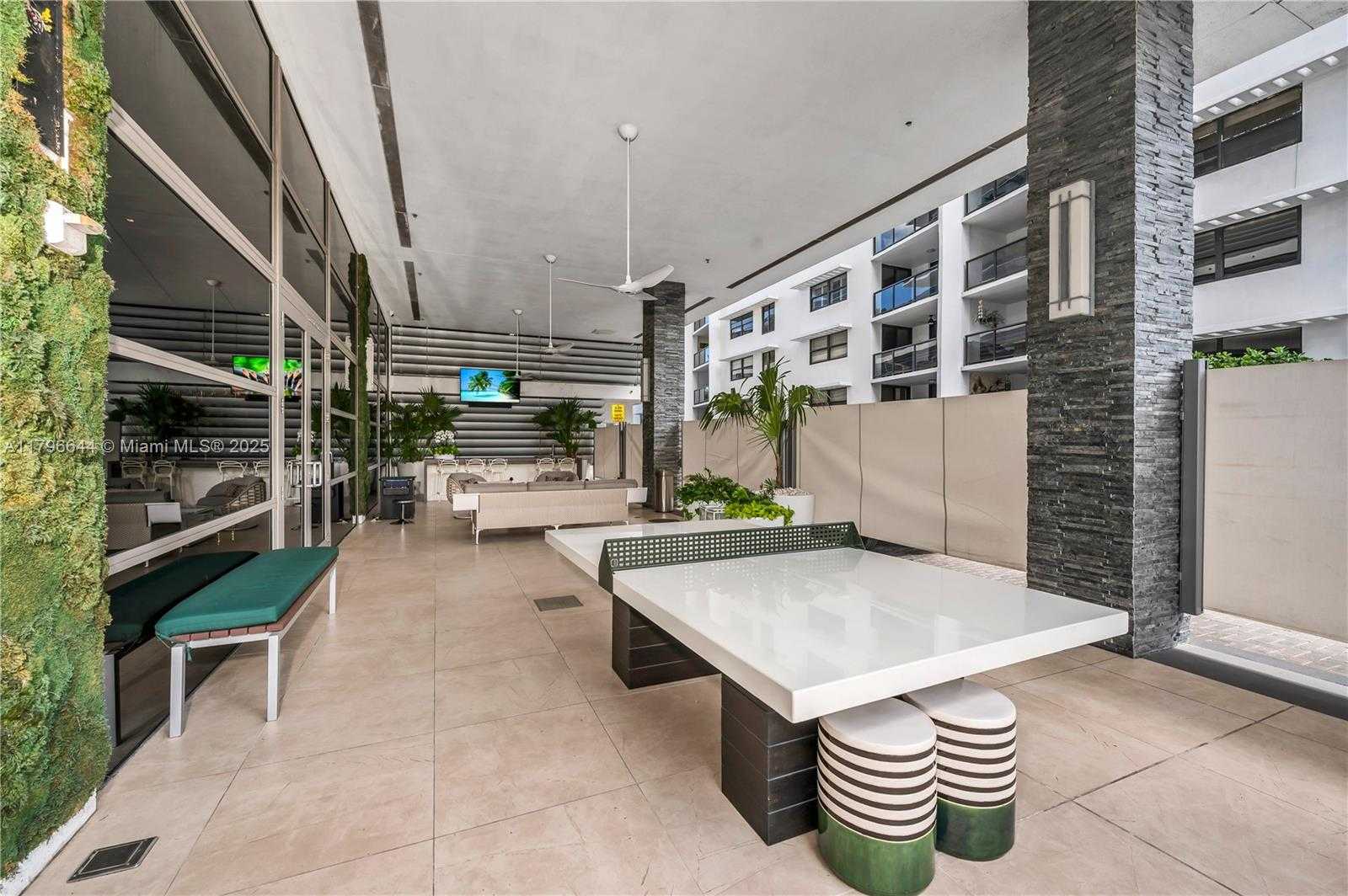 Small Image of 5875 COLLINS AVE #1504, Miami Beach Number 18