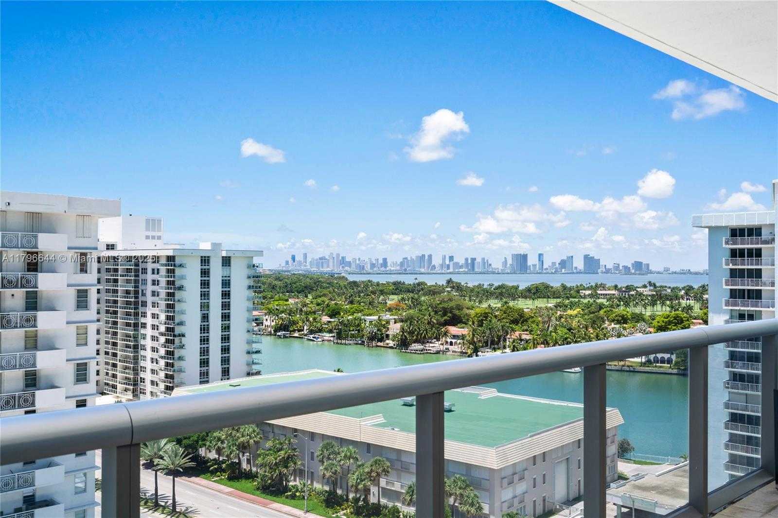 Small Image of 5875 COLLINS AVE #1504, Miami Beach Number 32