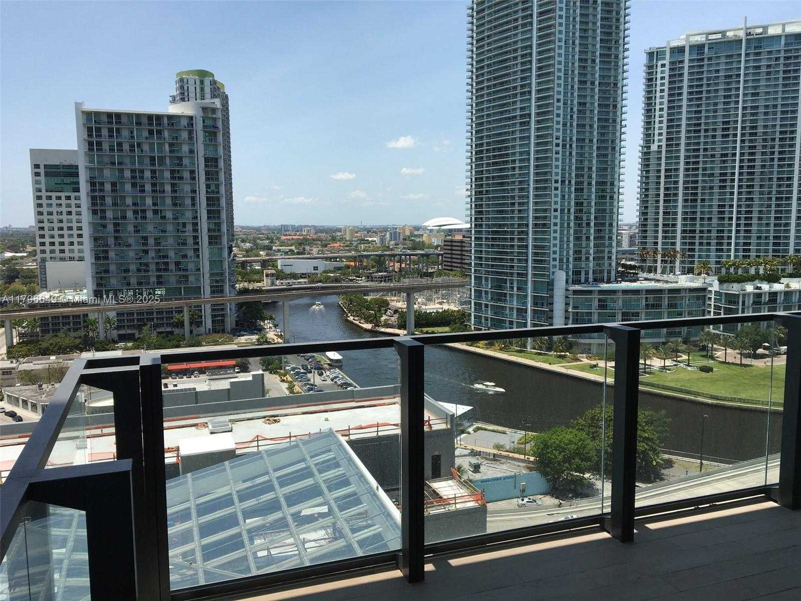 Small Image of 68 SOUTH EAST 6TH ST #1210, Miami Number 10