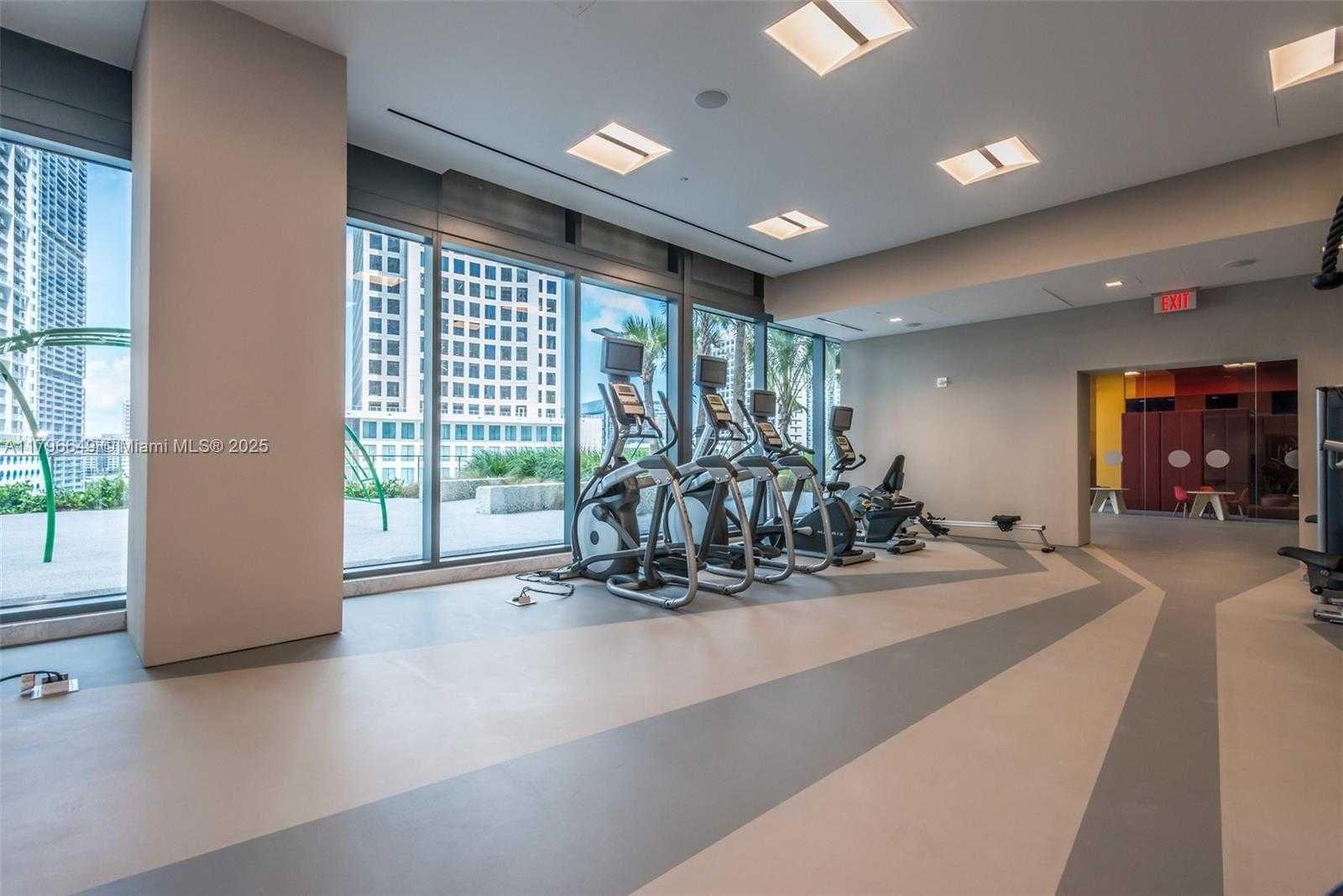 Small Image of 68 SOUTH EAST 6TH ST #1210, Miami Number 17
