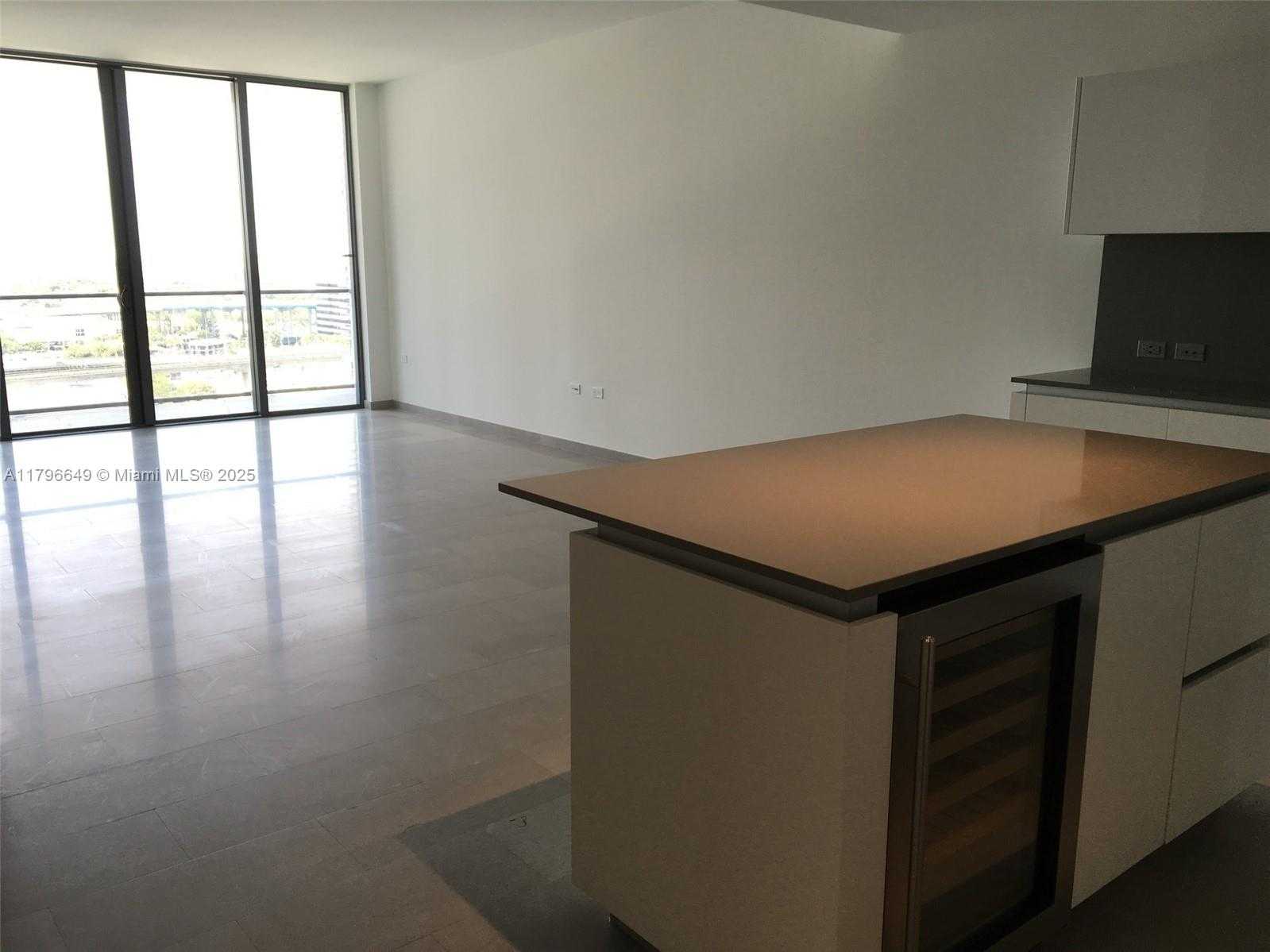 Small Image of 68 SOUTH EAST 6TH ST #1210, Miami Number 2