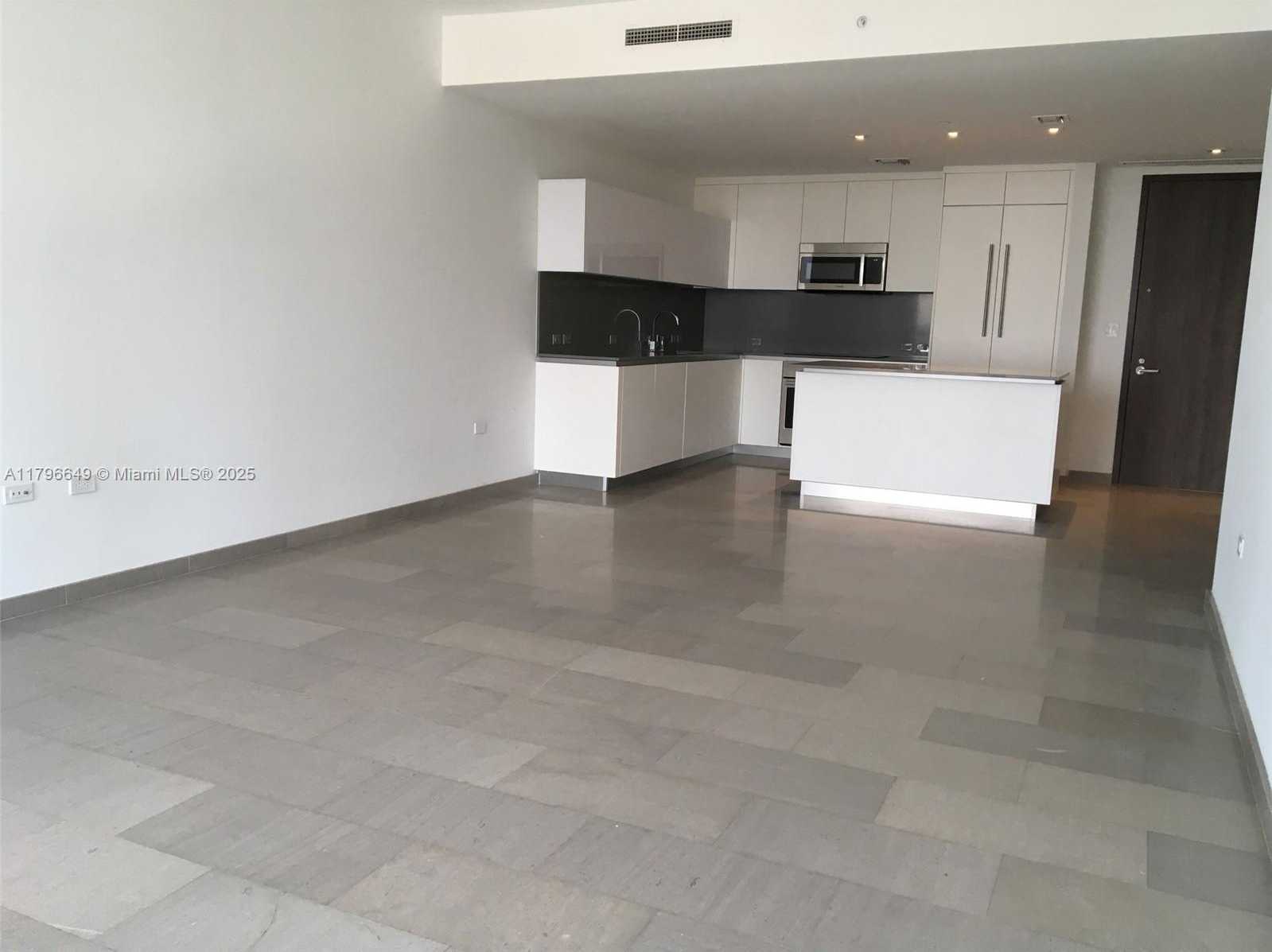 Small Image of 68 SOUTH EAST 6TH ST #1210, Miami Number 4