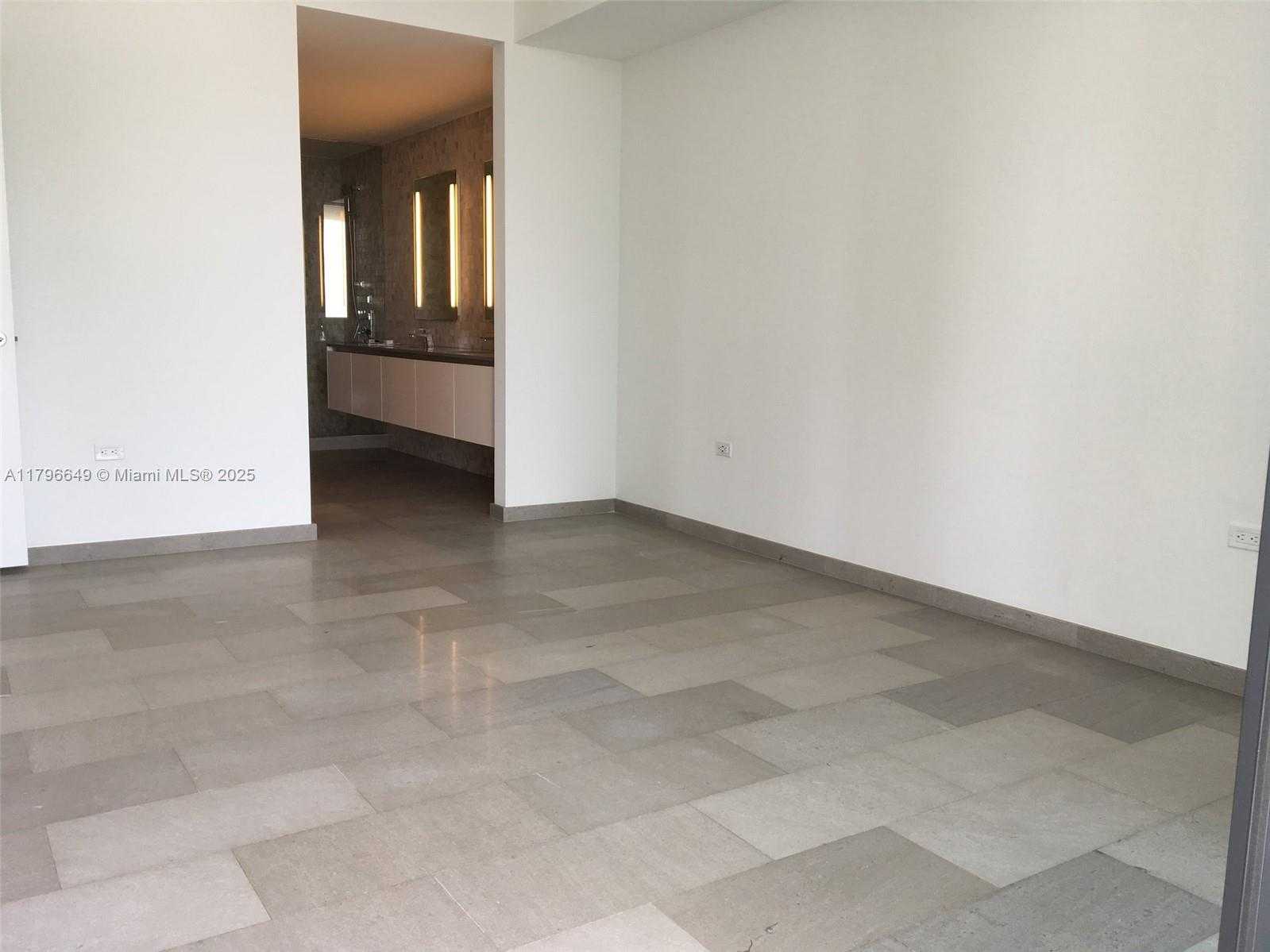 Small Image of 68 SOUTH EAST 6TH ST #1210, Miami Number 5