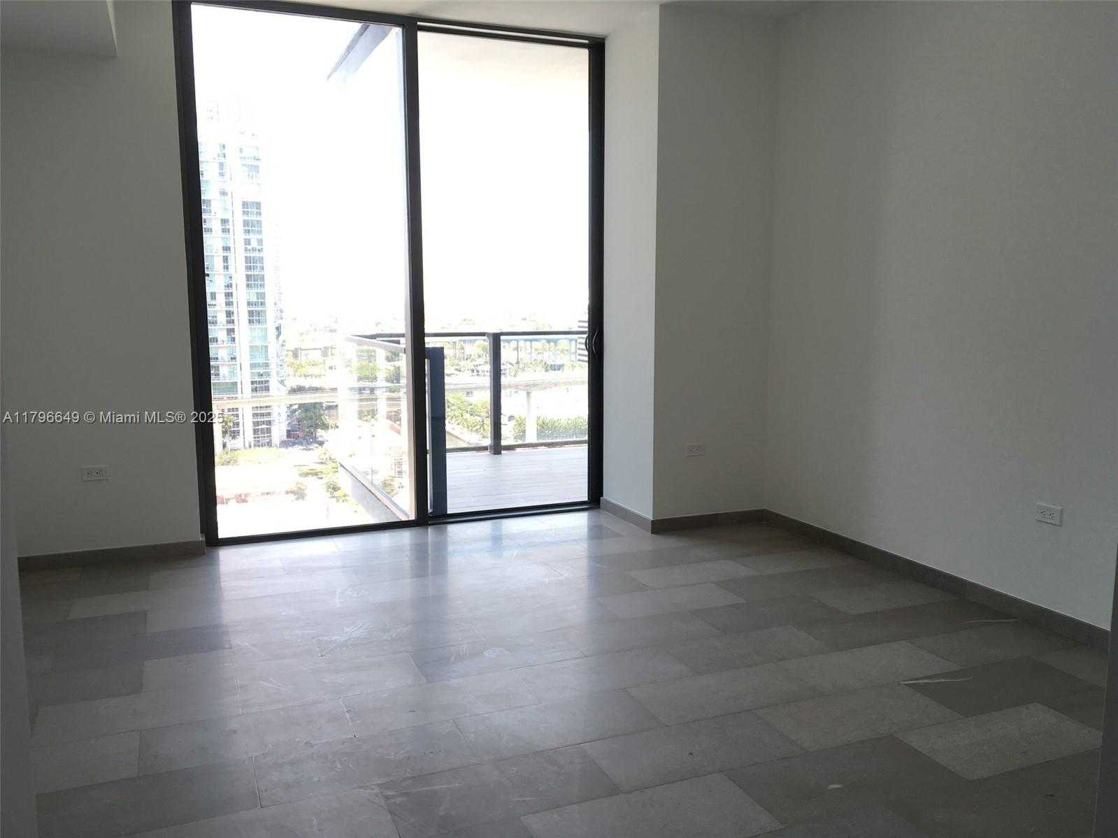 Small Image of 68 SOUTH EAST 6TH ST #1210, Miami Number 9