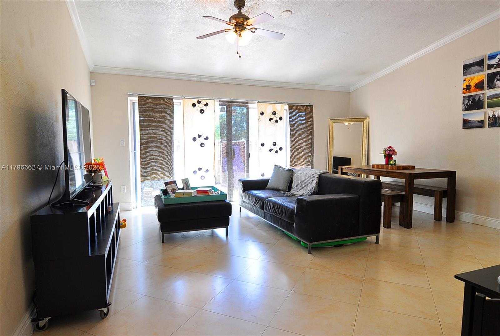 Small Image of 12548 SOUTH WEST 119TH TER #12548, Miami Number 8