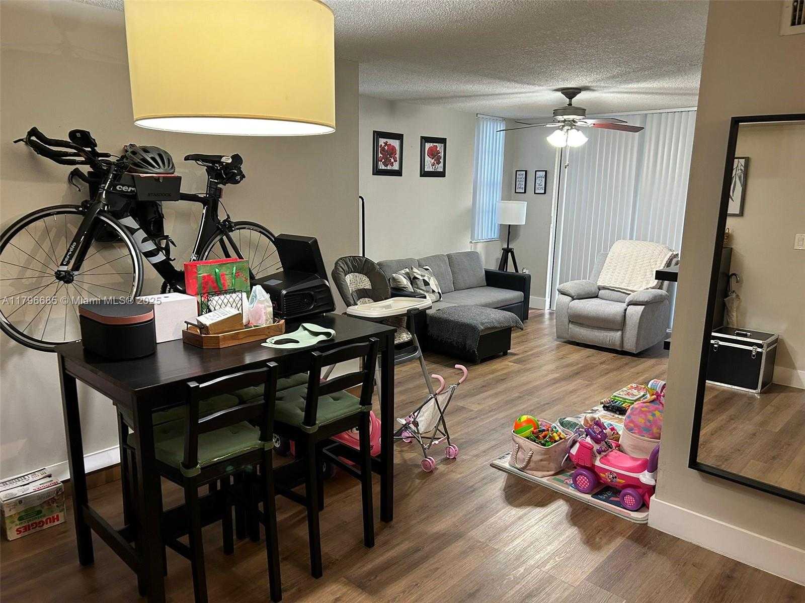 Small Image of 4320 NORTH WEST 107TH AVE #101-1, Doral Number 2