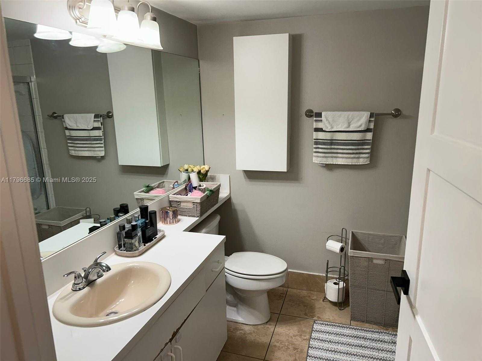 Small Image of 4320 NORTH WEST 107TH AVE #101-1, Doral Number 9
