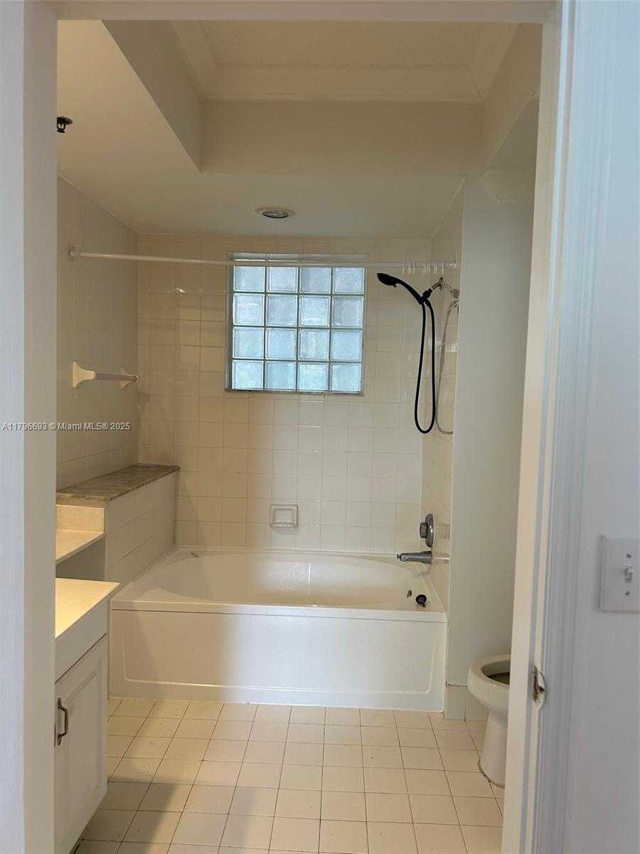 Small Image of 3235 NORTH EAST 184TH ST #11303, Aventura Number 24