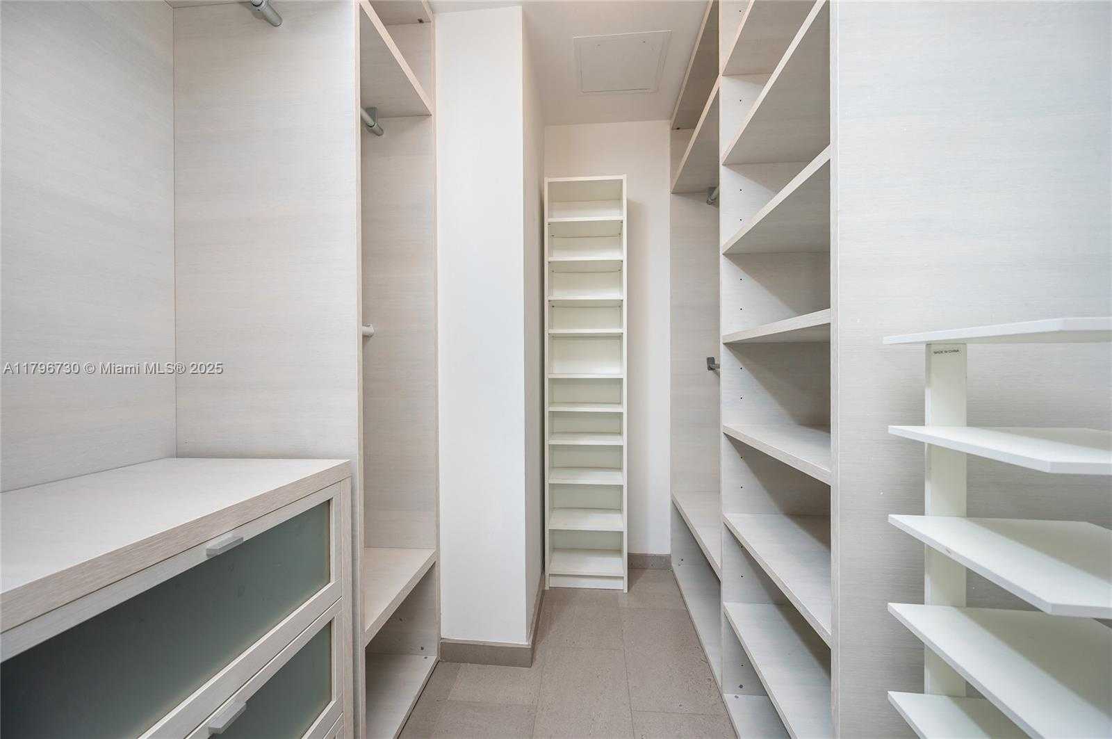 Small Image of 68 SOUTH EAST 6TH ST #1510, Miami Number 18