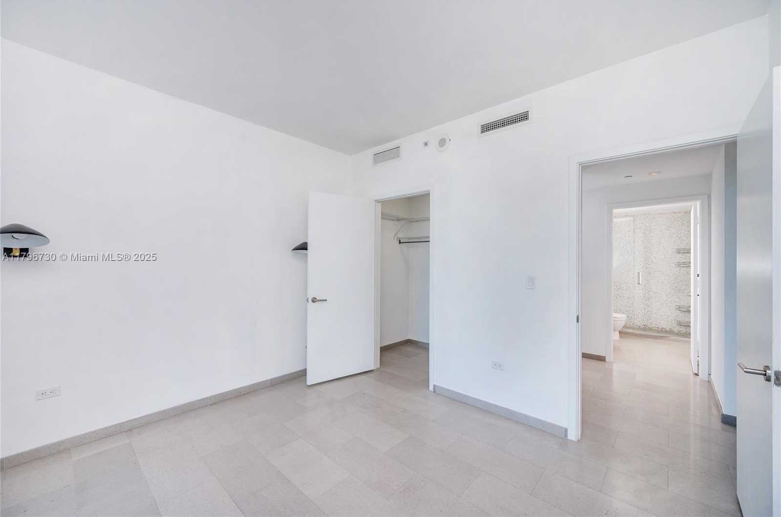 Small Image of 68 SOUTH EAST 6TH ST #1510, Miami Number 21