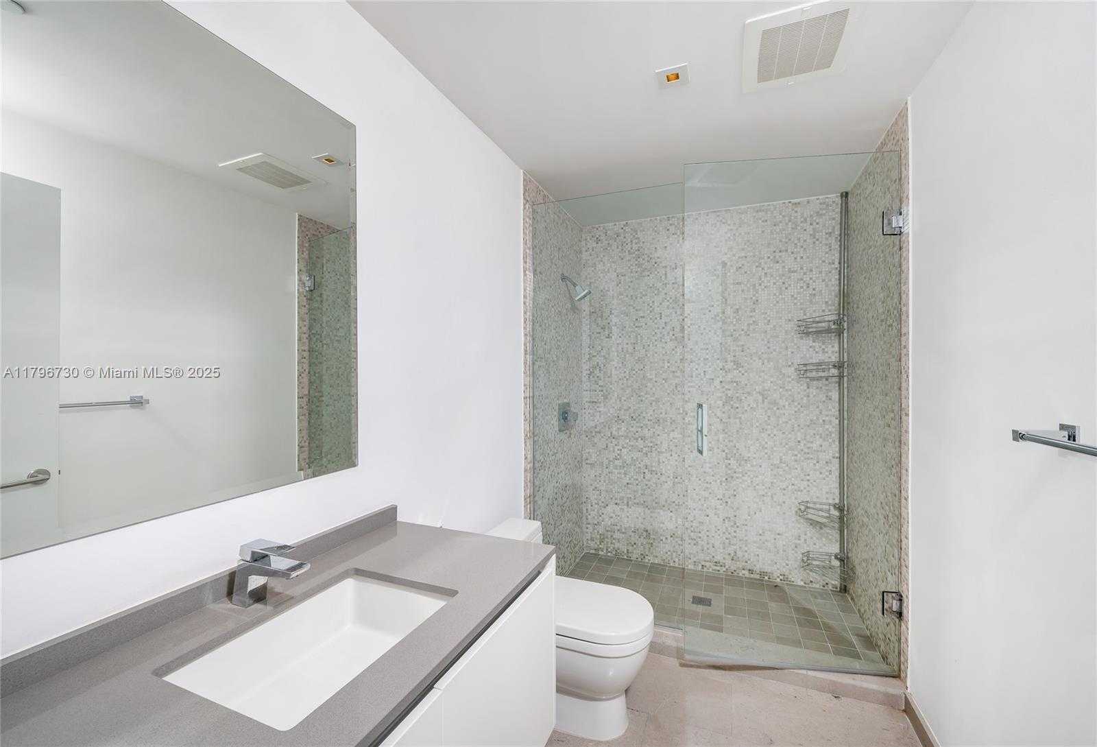 Small Image of 68 SOUTH EAST 6TH ST #1510, Miami Number 23