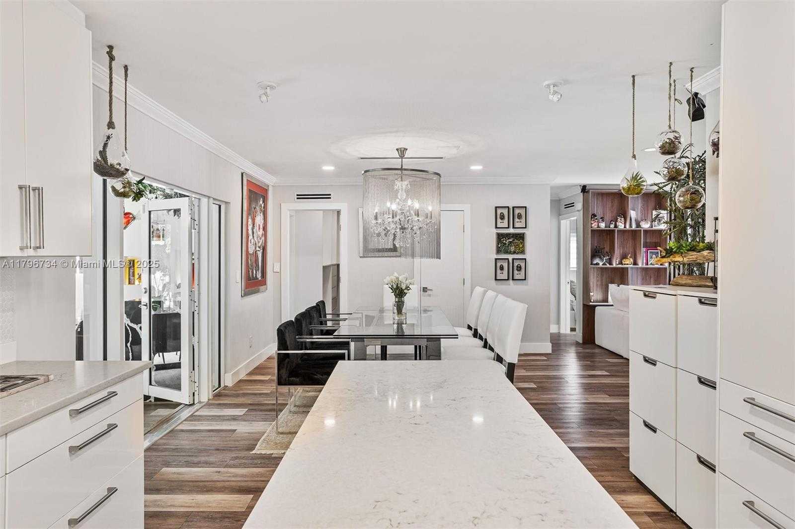 Small Image of 4435 SOUTH WEST 13TH ST, Miami Number 11