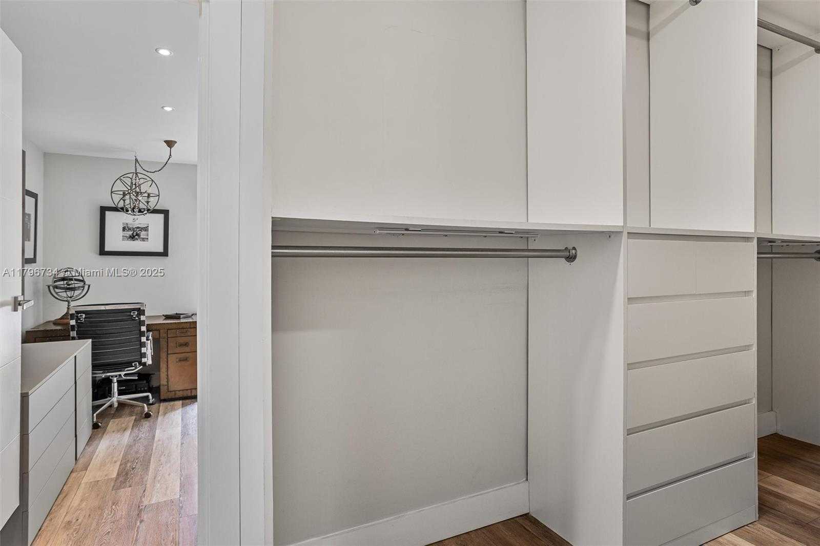 Small Image of 4435 SOUTH WEST 13TH ST, Miami Number 25