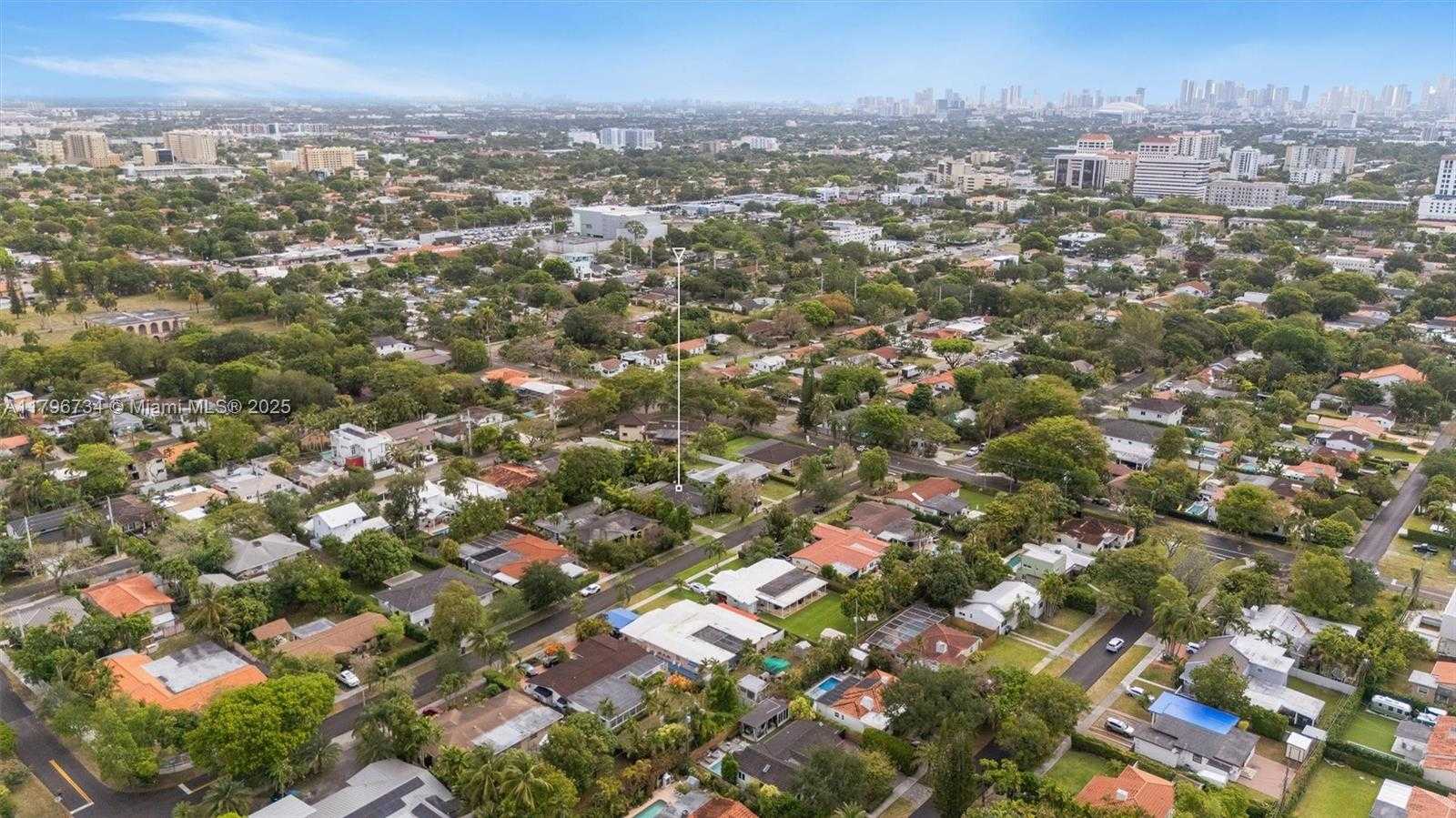 Small Image of 4435 SOUTH WEST 13TH ST, Miami Number 43