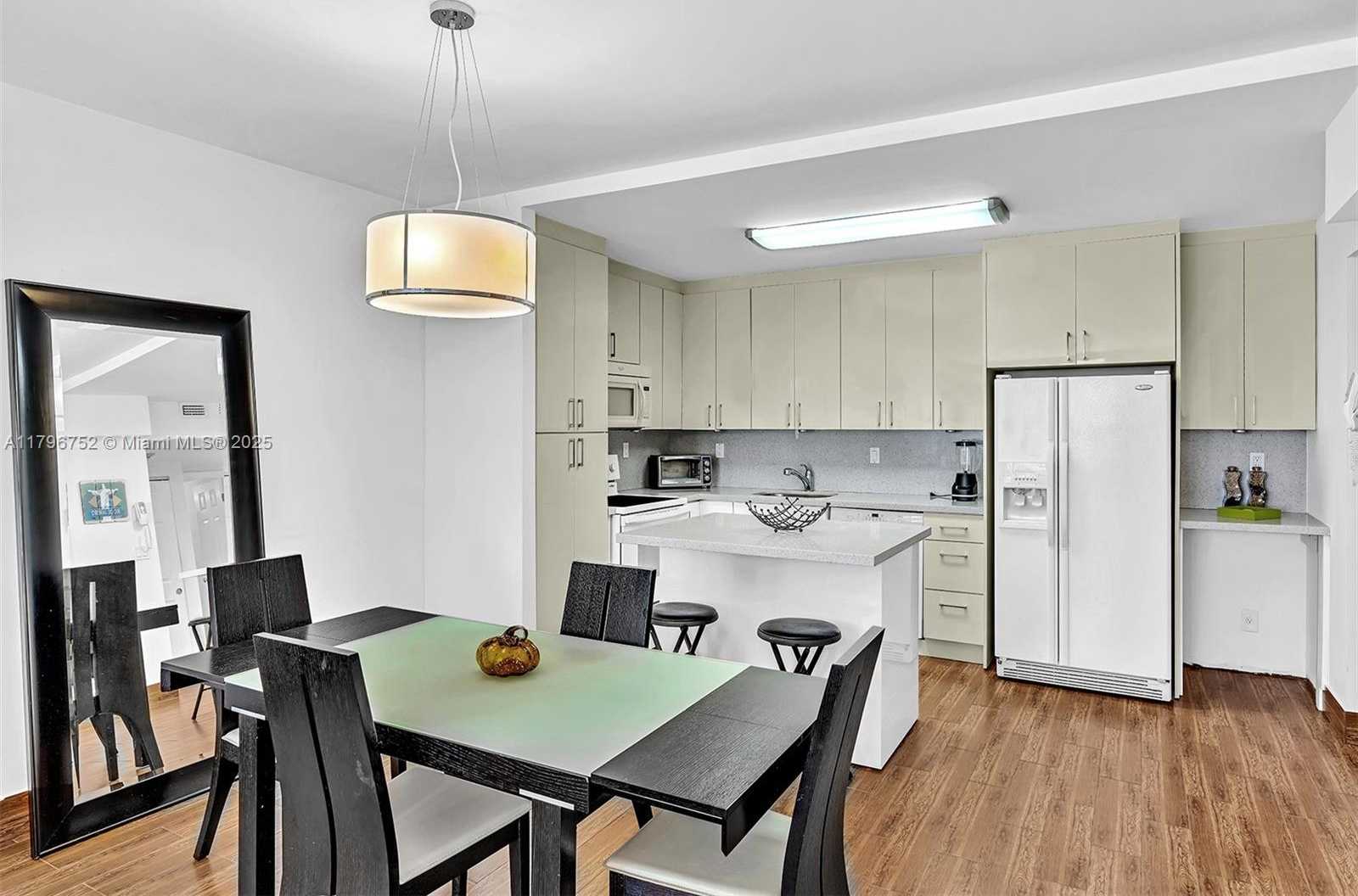 Small Image of 19380 COLLINS AVE #409, Sunny Isles Beach Number 18