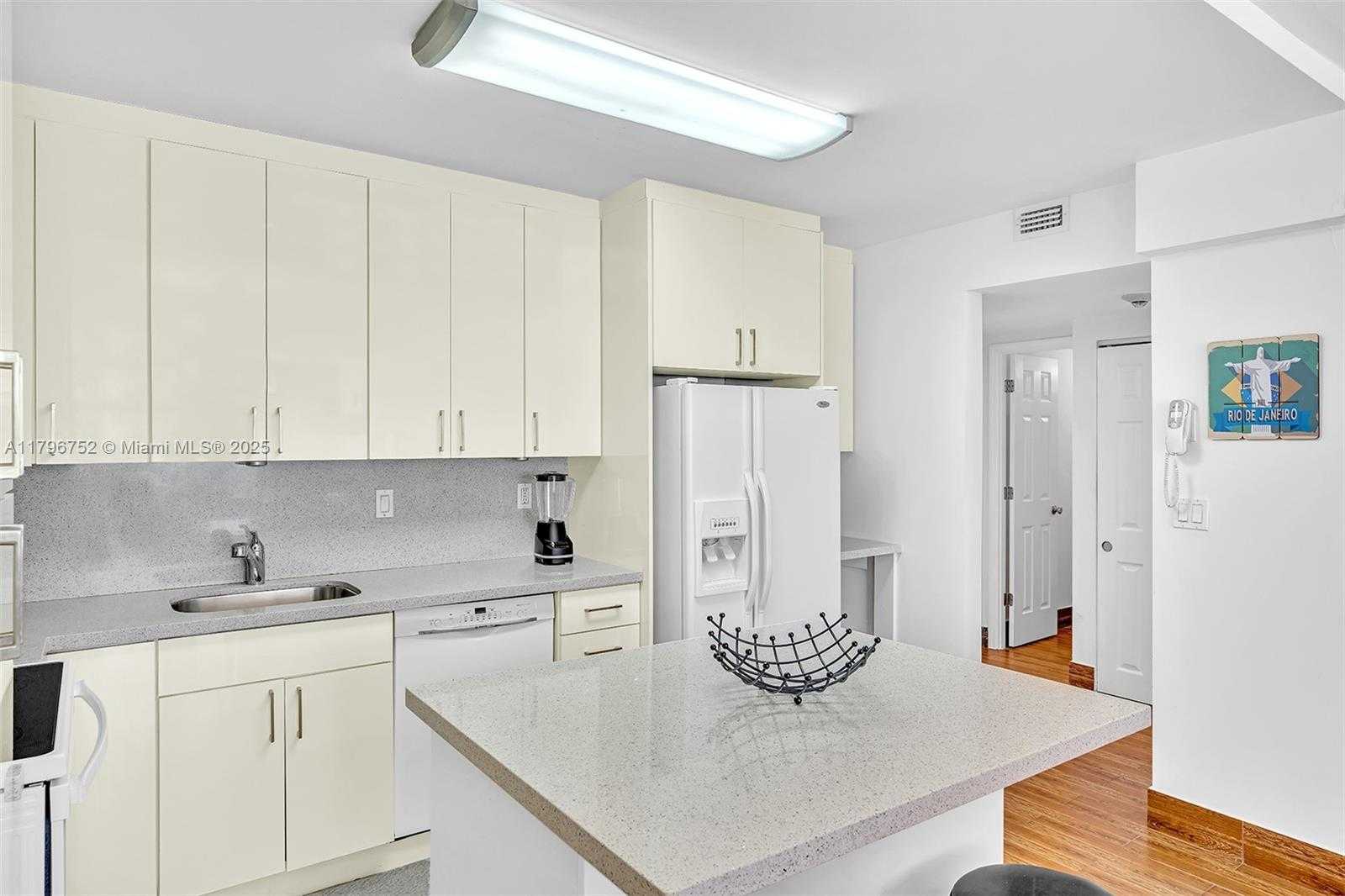 Small Image of 19380 COLLINS AVE #409, Sunny Isles Beach Number 21